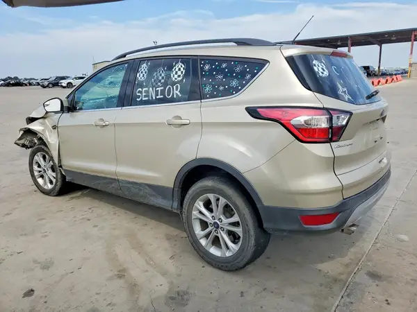 1FMCU0GD1JUA02128 — 2018 Ford Escape, фото 2 с аукциона Copart, Передняя часть