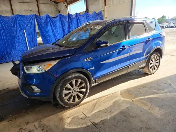 1FMCU9J99JUD02508 — 2018 Ford Escape, Передняя часть (Front End), фото до ремонта