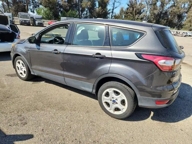 2018 Ford Escape VIN 1FMCU0F75JUA97840 фото 2