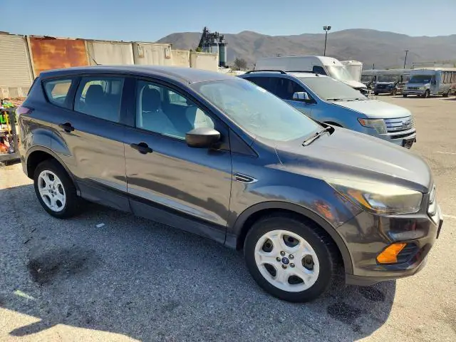 2018 Ford Escape VIN 1FMCU0F75JUA97840 фото 4