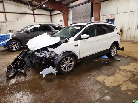 1FMCU0GDXJUA96302 — 2018 Ford Escape, Передняя часть (Front End), фото до ремонта