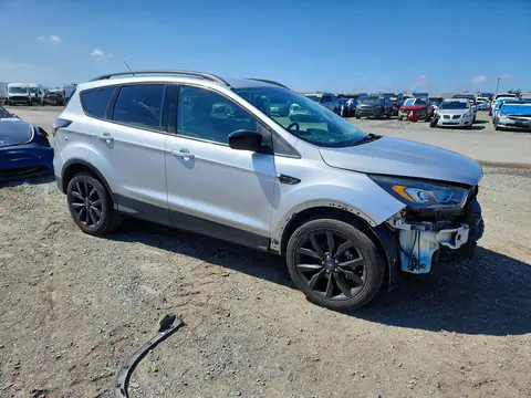 2018 Ford Escape VIN 1FMCU0GD3JUB13926 фото 4