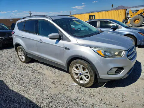 1FMCU0GD2JUB15795 — 2018 Ford Escape, фото 4 с аукциона Copart 14.10.2026, Мелкие вмятины и царапины