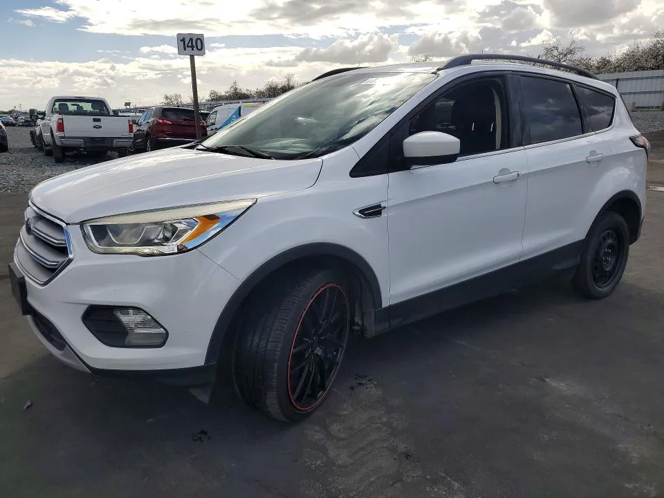 2018 Ford Escape VIN 1FMCU0HD9JUA72166 фото 1