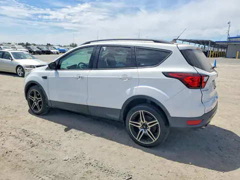 2019 Ford Escape VIN 1FMCU0HD1KUA47621 фото 2