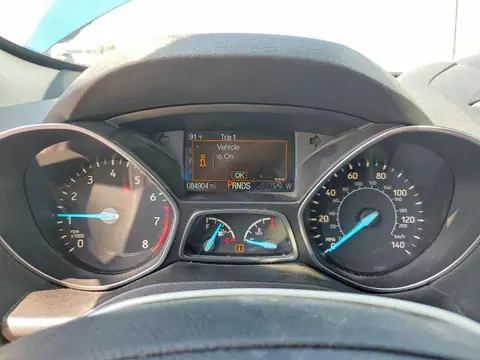 1FMCU0GD4KUB02113 — 2019 Ford Escape, Задняя часть, фото до ремонта