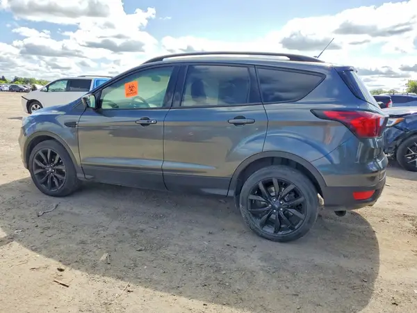 1FMCU9GD1KUB17334 — 2019 Ford Escape, фото 2 с аукциона Copart 06.10.2026, Пожар салона