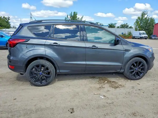 1FMCU9GD1KUB17334 — 2019 Ford Escape, фото 3 с аукциона Copart 06.10.2026, Пожар салона
