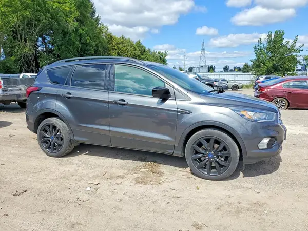 1FMCU9GD1KUB17334 — 2019 Ford Escape, фото 4 с аукциона Copart 06.10.2026, Пожар салона
