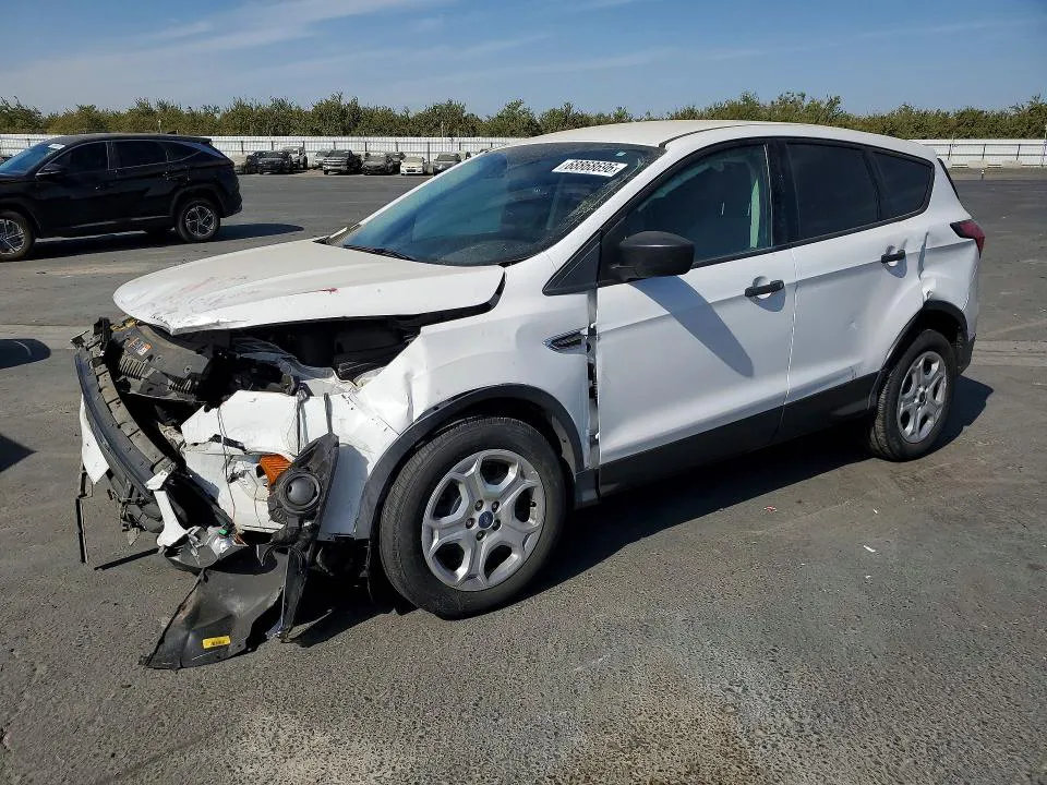 2019 Ford Escape VIN 1FMCU0F74KUA06400 фото 1