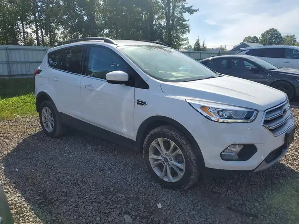 1FMCU9HD0KUB18733 — 2019 Ford Escape, фото 4 с аукциона Copart, Задняя часть