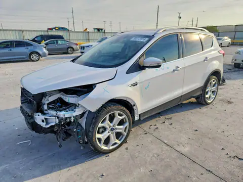 1FMCU0J91KUC51986 — 2019 Ford Escape, Передняя часть (Front End), фото до ремонта