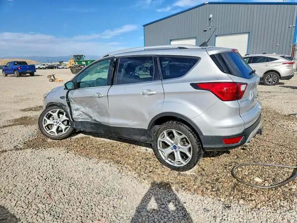 1FMCU9J99KUB27579 — 2019 Ford Escape, фото 2 с аукциона Copart, Боковая часть