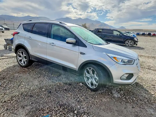 1FMCU9J99KUB27579 — 2019 Ford Escape, фото 4 с аукциона Copart, Боковая часть
