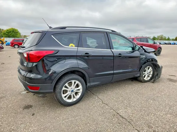 1FMCU9HD1KUC04388 — 2019 Ford Escape, фото 3 с аукциона Copart, Передняя часть