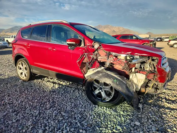 1FMCU9J90KUB27356 — 2019 Ford Escape, фото 4 с аукциона Copart 13.10.2026, Передняя часть