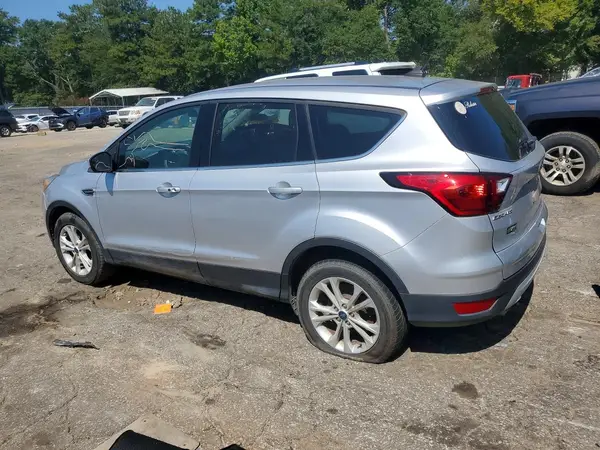1FMCU0GD4KUA58517 — 2019 Ford Escape, фото 2 с аукциона Copart 13.10.2026, Естественный износ