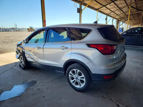 2019 Ford Escape VIN 1FMCU0GD7KUC04943 фото 2