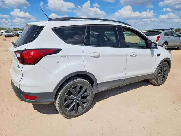 1FMCU9GD5KUB07373 — 2019 Ford Escape, фото 3 с аукциона Copart, Град