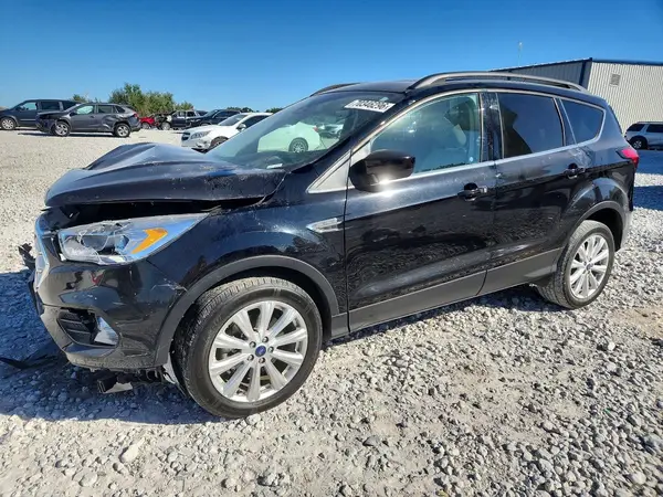 1FMCU9HD9KUB55375 — 2019 Ford Escape, Передняя часть (Front End), фото до ремонта