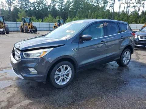 1FMCU0GD3KUB74839 — 2019 Ford Escape, Задняя часть, фото до ремонта