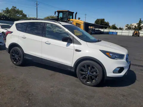 1FMCU9GD5KUC05335 — 2019 Ford Escape, фото 4 с аукциона Copart 13.10.2026, Мелкие вмятины и царапины