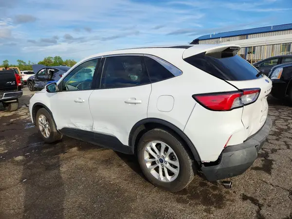 1FMCU9G62LUA85237 — 2020 Ford Escape, фото 2 с аукциона Copart 04.10.2026, Задняя часть