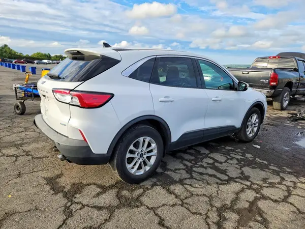 1FMCU9G62LUA85237 — 2020 Ford Escape, фото 3 с аукциона Copart 04.10.2026, Задняя часть