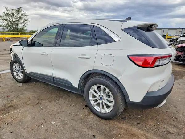 1FMCU0G65LUB30571 — 2020 Ford Escape, фото 2 с аукциона Copart, Передняя часть
