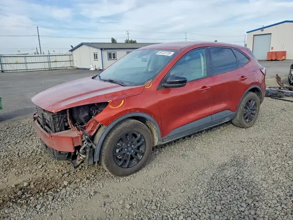 1FMCU0BZ8LUB13703 — 2020 Ford Escape, Передняя часть (Front End), фото до ремонта