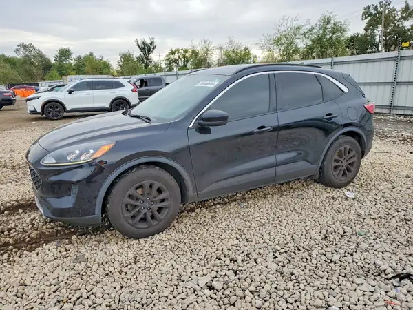1FMCU0G67LUC75823 — 2020 Ford Escape, Передняя часть (Front End), фото до ремонта