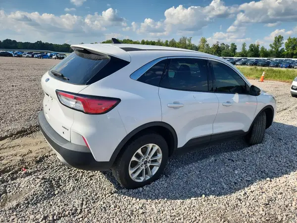 1FMCU9G63MUA83336 — 2021 Ford Escape, фото 3 с аукциона Copart 13.10.2026, Мелкие вмятины и царапины