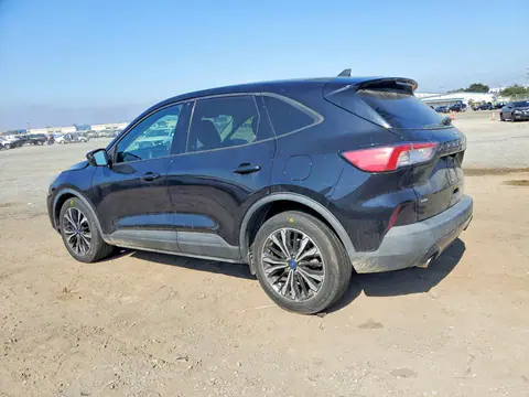 2021 Ford Escape VIN 1FMCU0BZXMUA19257 фото 2