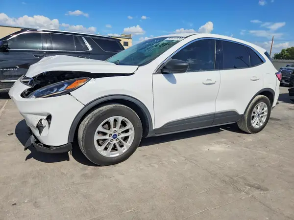 1FMCU0G65NUB97674 — 2022 Ford Escape, Передняя часть (Front End), фото до ремонта