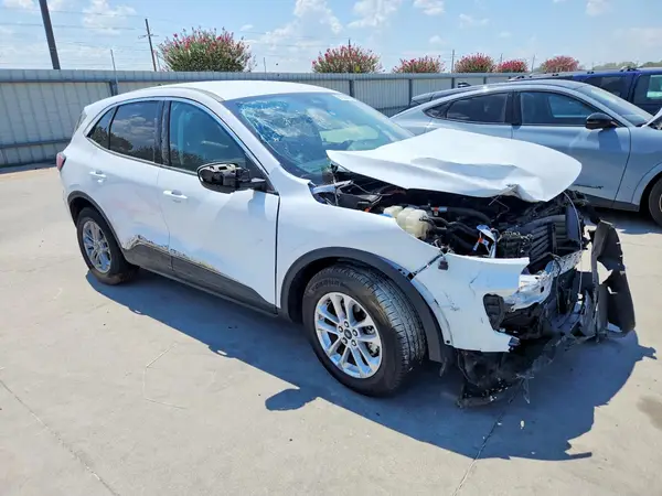 1FMCU0BZ7NUA99229 — 2022 Ford Escape, фото 4 с аукциона Copart, Передняя часть