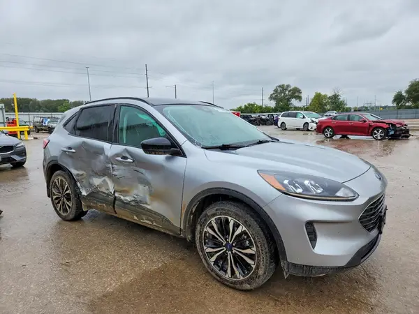 1FMCU9G61NUB87566 — 2022 Ford Escape, фото 4 с аукциона Copart, Боковая часть