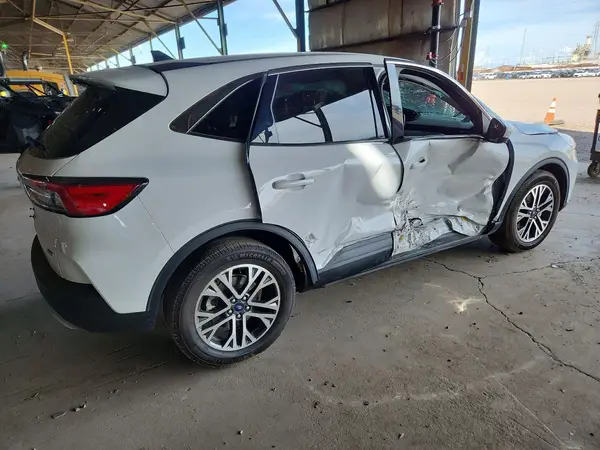 1FMCU0CZ7NUA98502 — 2022 Ford Escape, фото 3 с аукциона Copart, Боковая часть