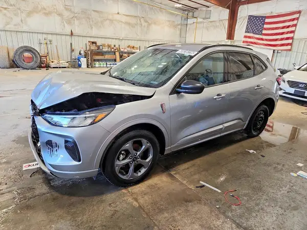 1FMCU9MN1PUA09610 — 2023 Ford Escape, Передняя часть (Front End), фото до ремонта
