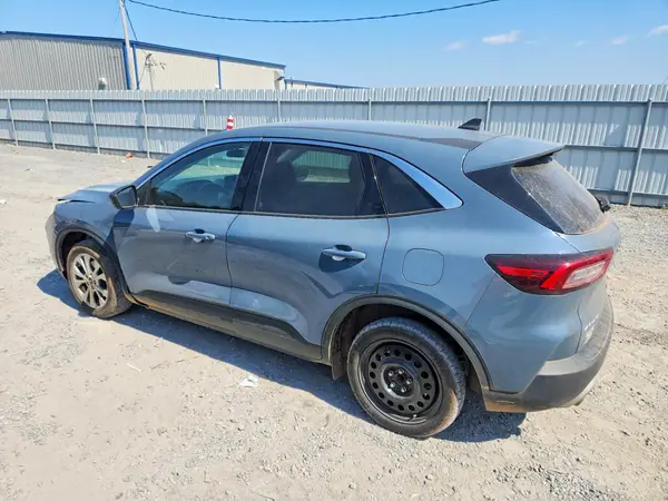 1FMCU0GN0PUB47016 — 2023 Ford Escape, фото 2 с аукциона Copart, Передняя часть