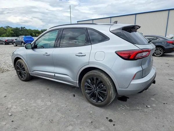 1FMCU9PA5PUA10820 — 2023 Ford Escape, фото 2 с аукциона Copart, Передняя часть