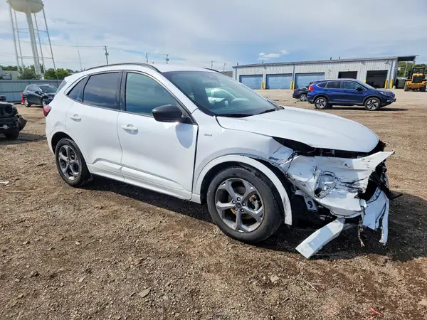 1FMCU0MN1PUA42439 — 2023 Ford Escape, фото 4 с аукциона Copart, Передняя часть
