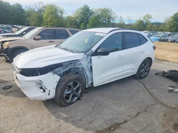 1FMCU0MN5PUA11176 — 2023 Ford Escape, Передняя часть (Front End), фото до ремонта