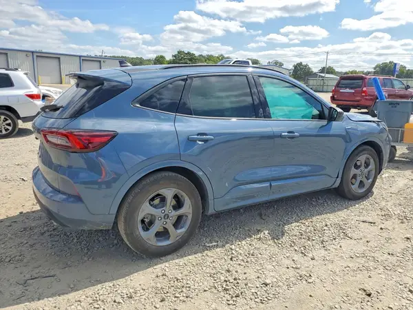 1FMCU0MN9PUA47744 — 2023 Ford Escape, фото 3 с аукциона Copart, Передняя часть