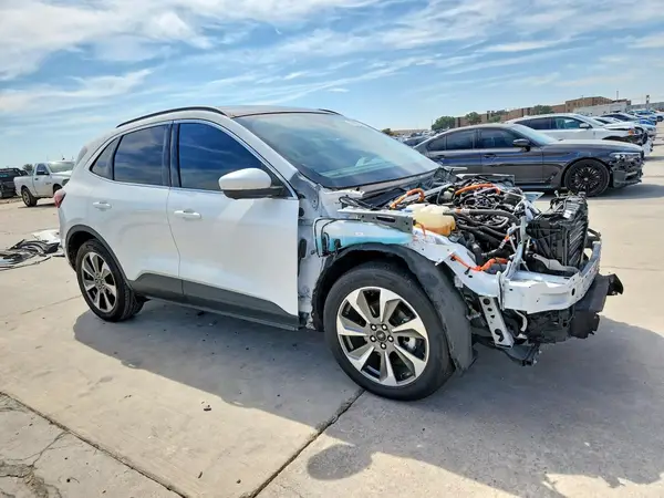 1FMCU0JZ6PUA28883 — 2023 Ford Escape, фото 4 с аукциона Copart, Передняя часть