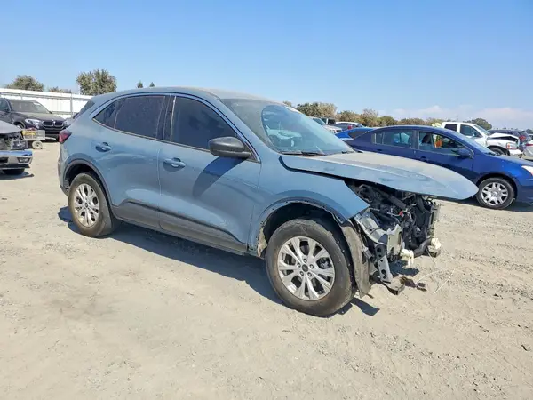 1FMCU9GN1RUA33548 — 2024 Ford Escape, фото 4 с аукциона Copart, Передняя часть