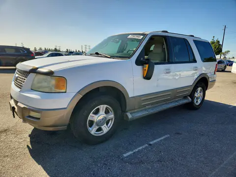 1FMRU17W74LB27257 — 2004 Ford Expedition, Задняя часть, фото до ремонта