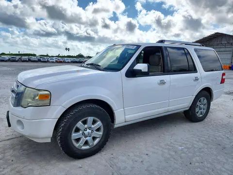 1FMJU1K50CEF15185 — 2012 Ford Expedition, Мелкие вмятины и царапины, фото до ремонта