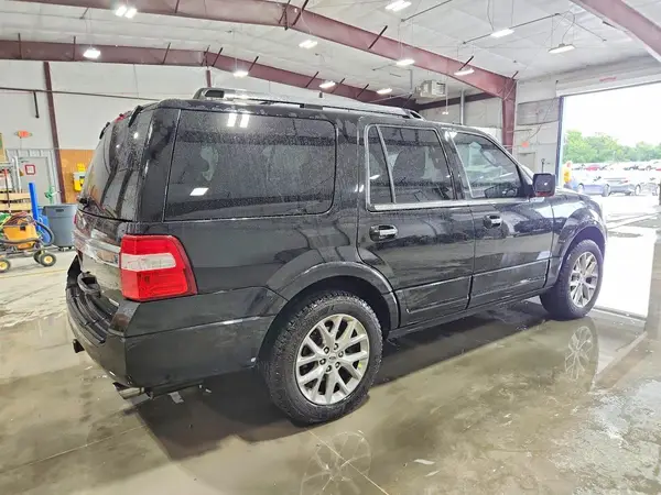 1FMJU2AT5HEA65093 — 2017 Ford Expedition, фото 3 с аукциона Copart, Передняя часть