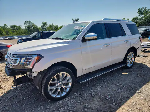 1FMJU1MT1JEA13861 — 2018 Ford Expedition, Передняя часть (Front End), фото до ремонта