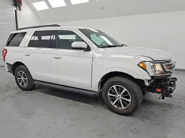 1FMJU1JT5KEA37022 — 2019 Ford Expedition, фото 4 с аукциона Copart 29.09.2026, Повреждения со всех сторон